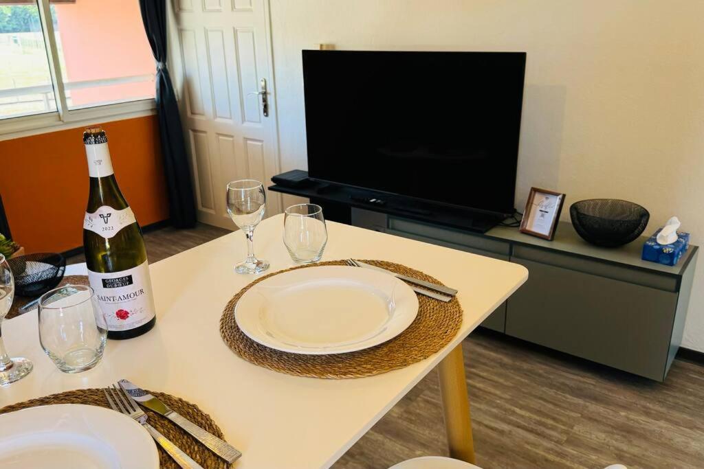 T2 Le Cosy, Au Coeur De Montjoly, Parking, Clim Apartman Remire-Montjoly Kültér fotó